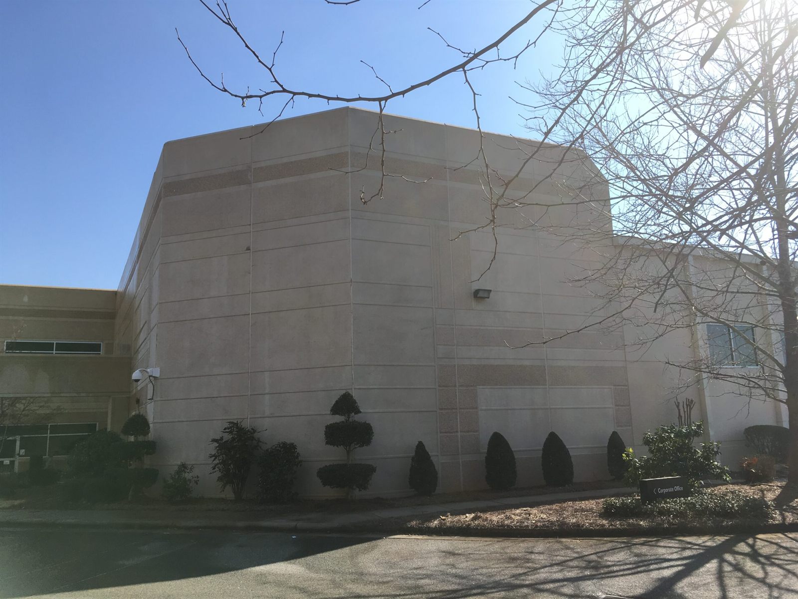 Commercial building exterior clean after professional soft wash