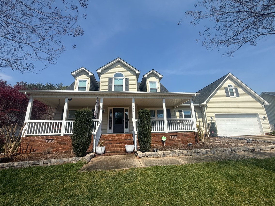 Clean home after soft wash Hickory NC