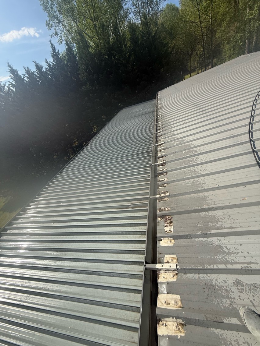 Commercial metal roof cleaning — North Carolina