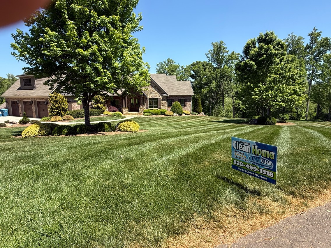 HydroClean Pressure Washing yard sign Hickory NC