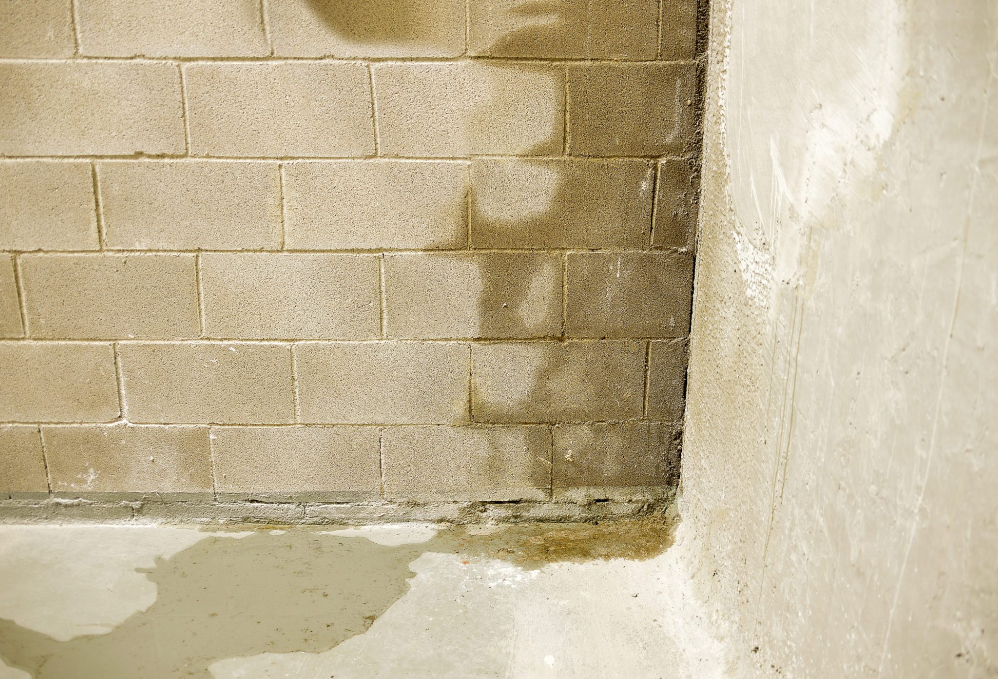 basement-leaking-water