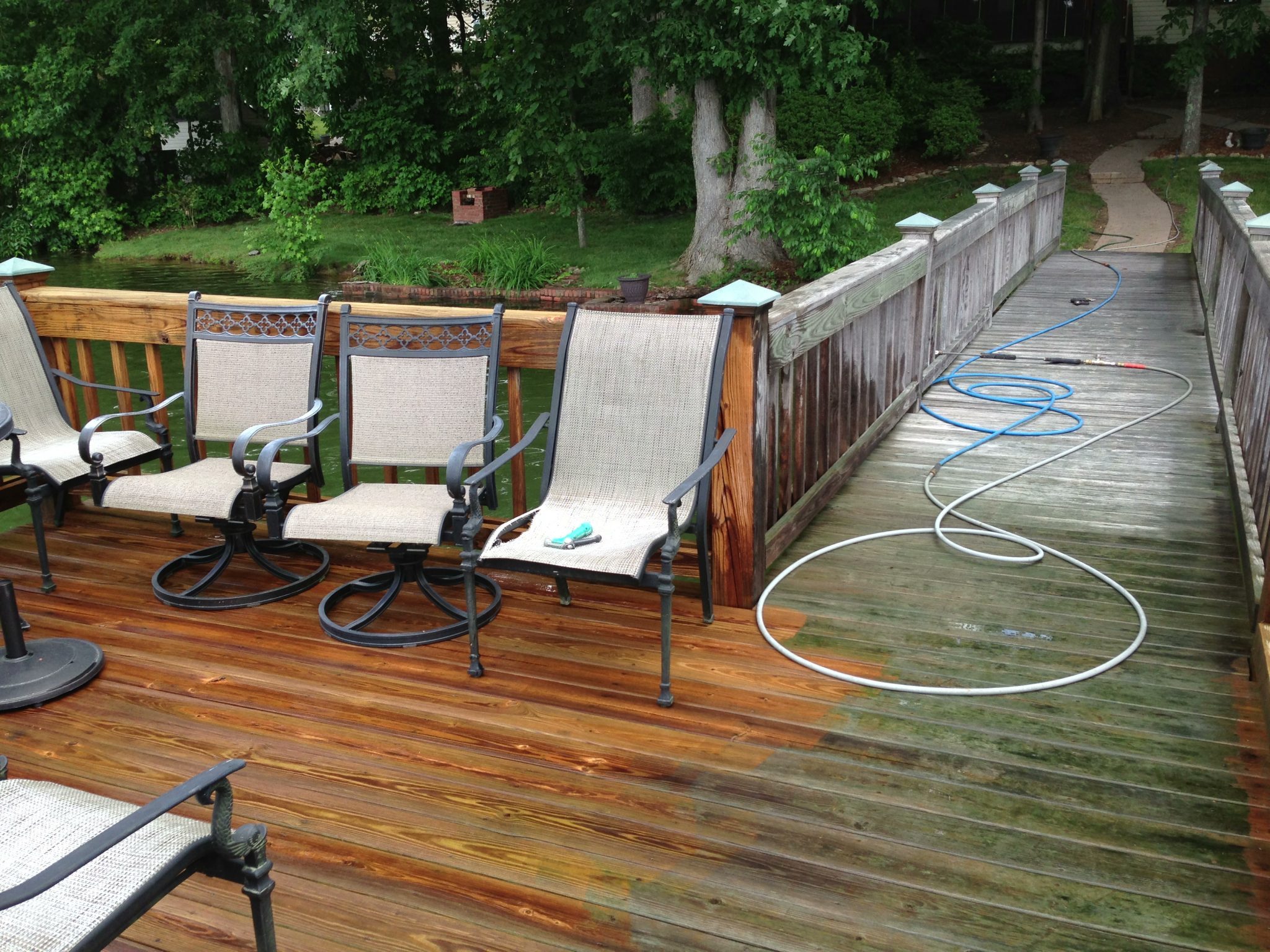 deck-cleaning-before-after